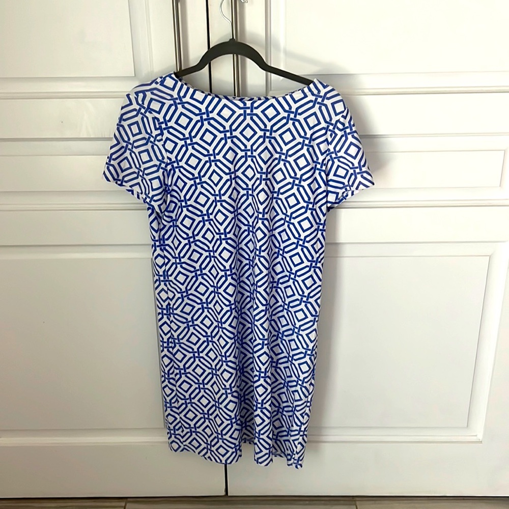 Jude Connally blue and white pattern dress size Medium good condition